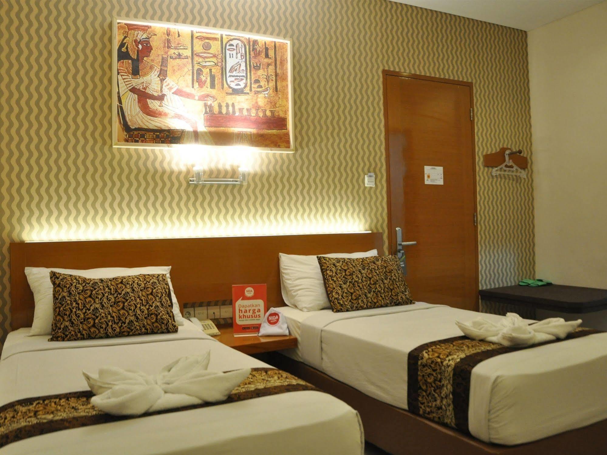 Papyrus Tropical Hotel Bogor Esterno foto